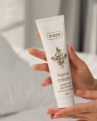 Možná to nevíte, ale jsme si jistí, že potřebujete krém na ruce… Stačí jeden den běhání mezi prací, nákupy a zimním...