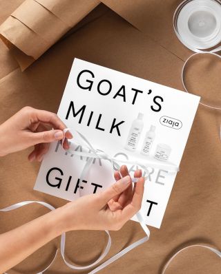 🎄 Vánoce jsou za rohem a dárky volají! 🎁 Hotové dárkové sety na vás čekají v našich prodejnách v Praze, Olomouci a Českých...